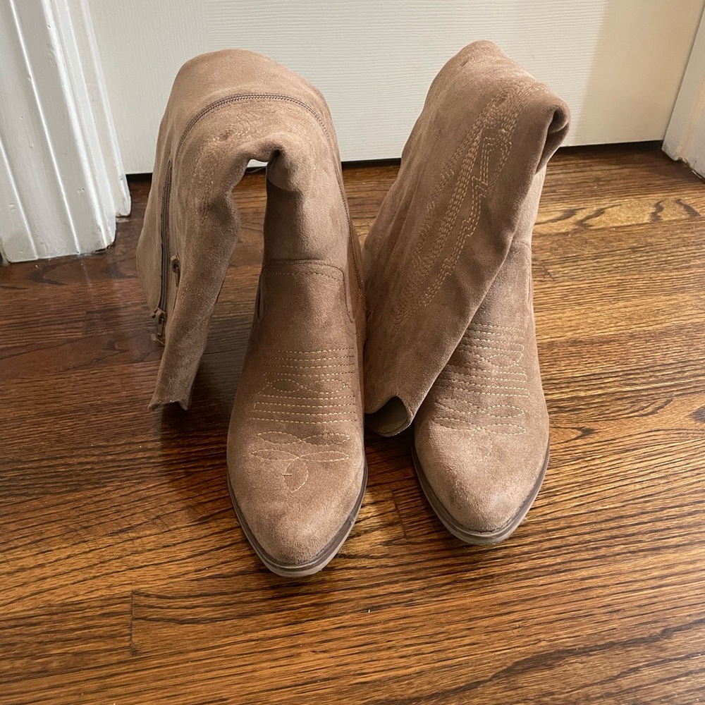 Women's Brown Knee High Suede Boots